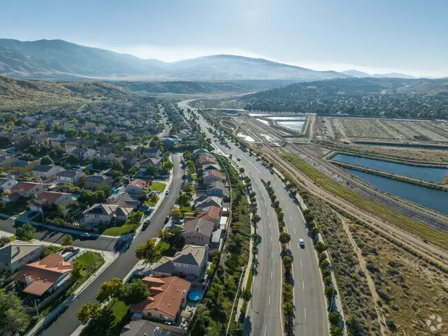 Palmdale hillside neighborhood